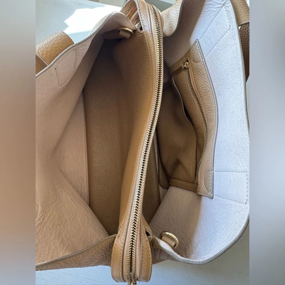 Cuyana Zippered Satchel in Cappuccino Pebbled Leather